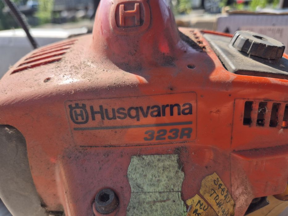 Vind motocoasa Husqvarna 323R pentru piese