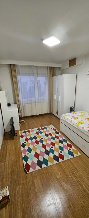 Proprietar inchiriez ap 3 cam. Popa Sapca, Pitești