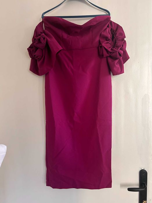 Стилна рокля Trendyol подходяща за Коледа и Нова Година