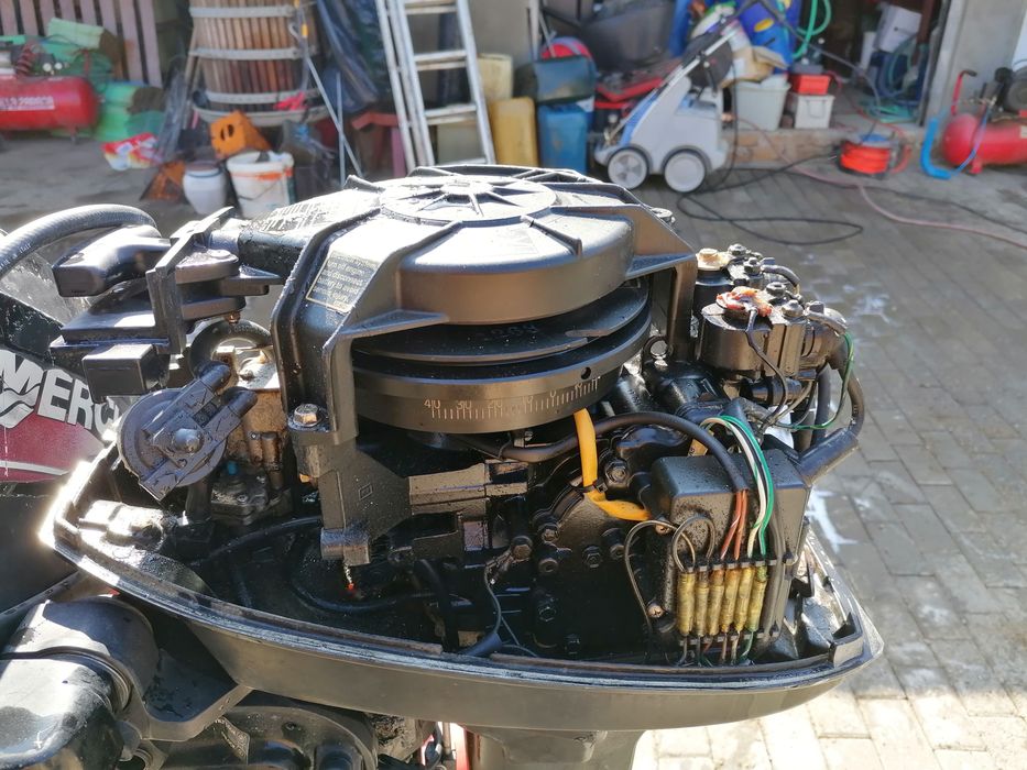 Motor barcă Mercury 8 cp
