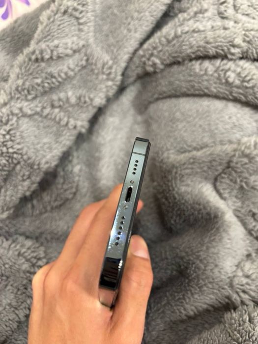 Продаю iPhone 12 pro max, 128