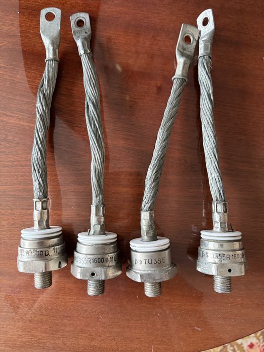Set 4 Diode de Putere IPRS Băneasa - 355A