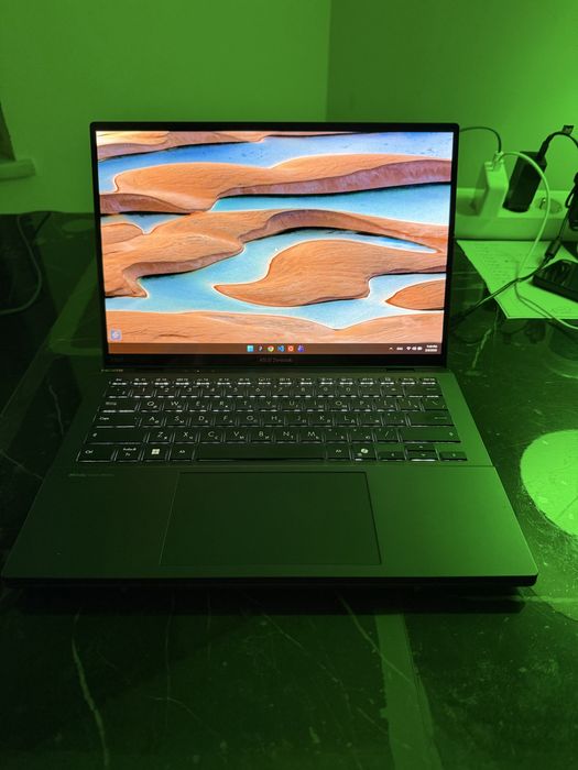 asus ZenBook Duo UX8406CA 2024