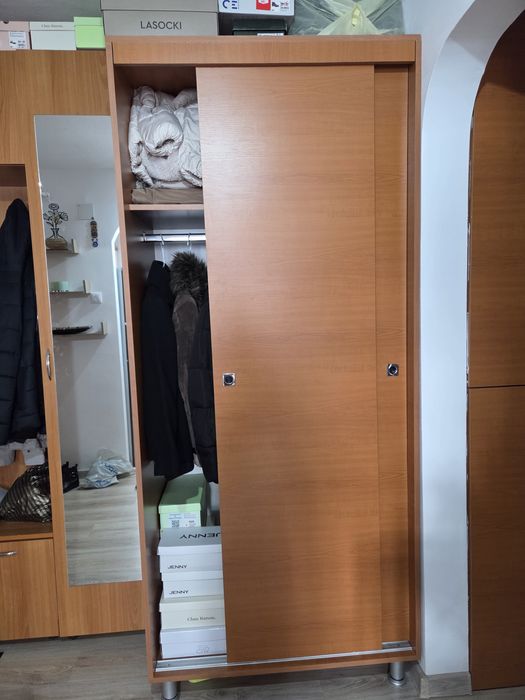 Vând mobilier pentru hol