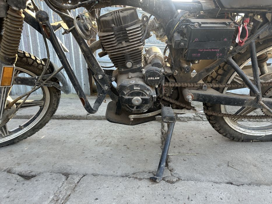 Мотоцикыл 200куб