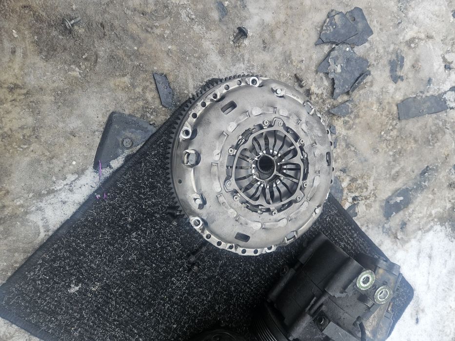 Ambreiaj ford transit 2000 disel