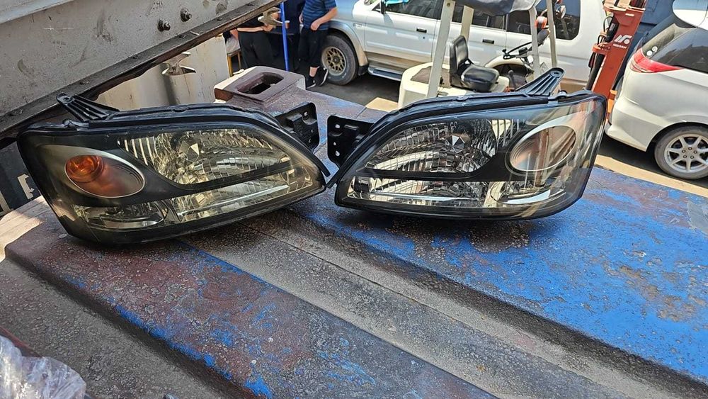 Фары на subaru legacy B4