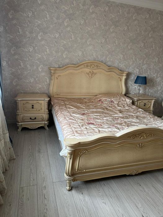 Спальный гарнитур Китай