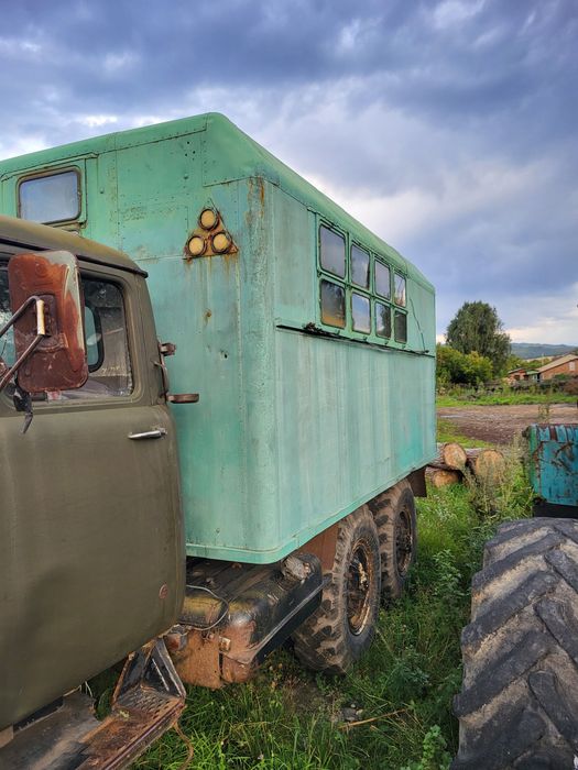 Продам зил 131 кунг