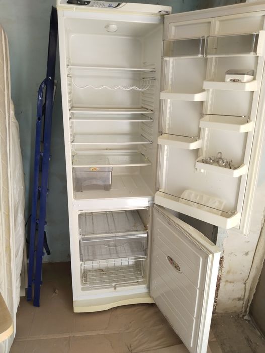 Холодильник Атлант.