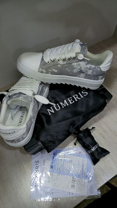 Numeris кроссовки
