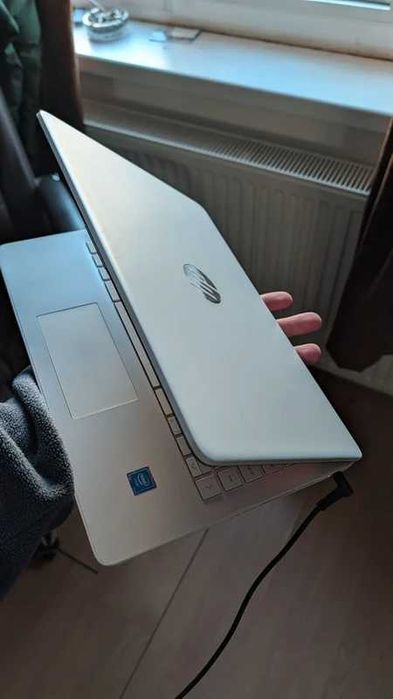Laptop HP 14s – Funcționează Perfect