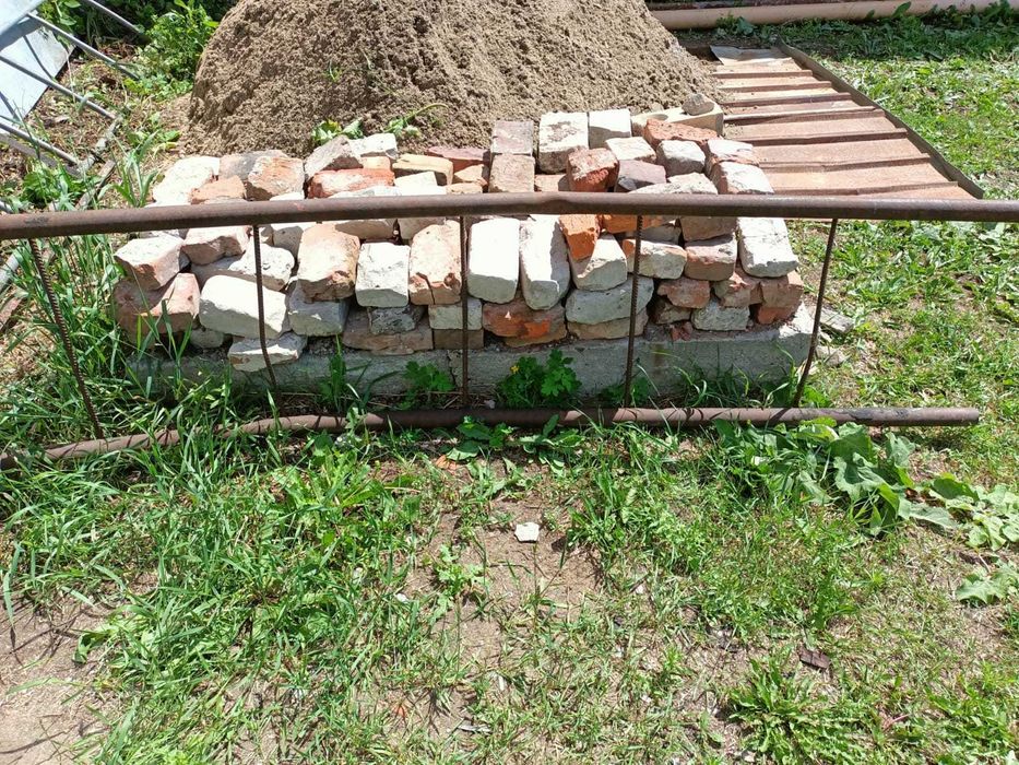 Продам лестницы металлические
