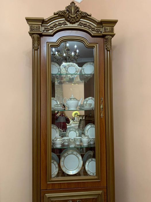 Два пенала с комудом гостиной