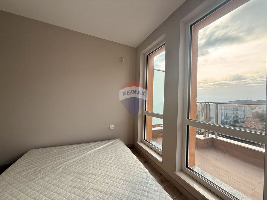 Продава се Двустаен апартамент в Варна, Виница - 69 кв.м за 1142 €/кв.м - Снимка #8