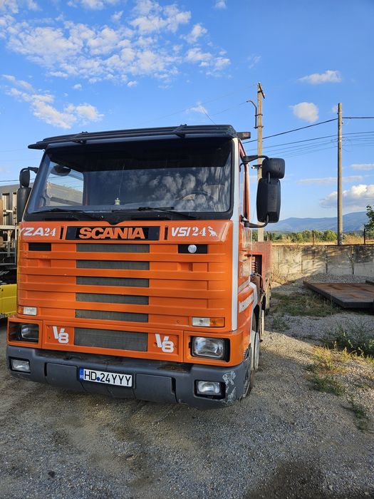 Vând sau schimb scania cu macara