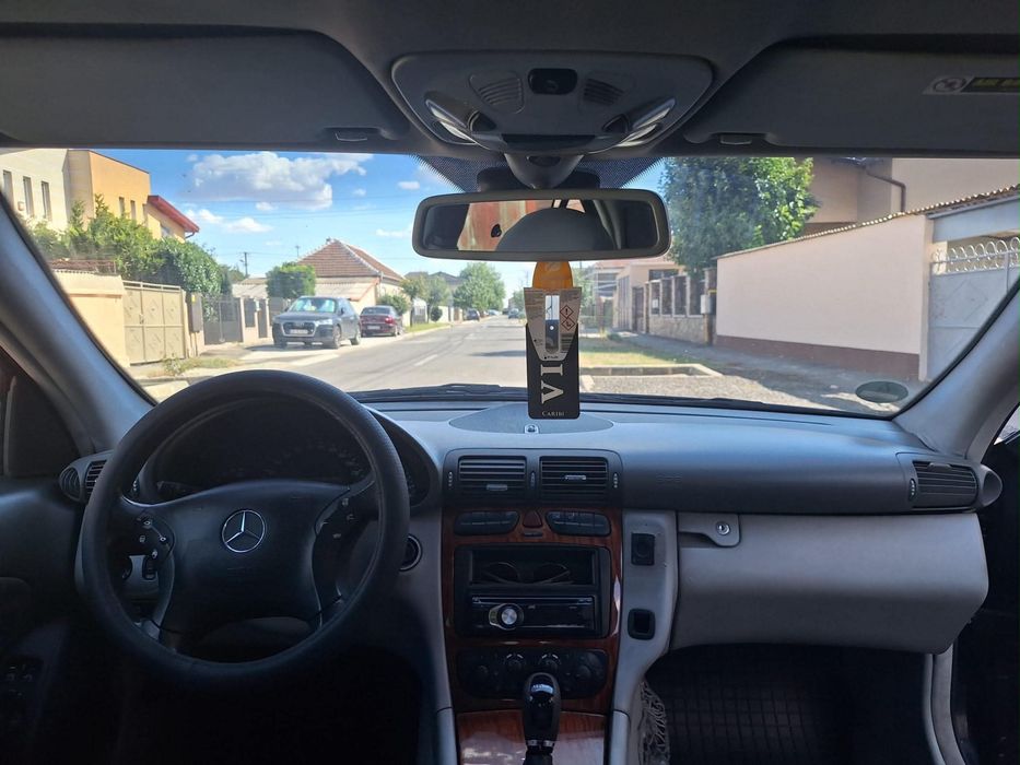 MERCEDES-BENZ C-Class 2001 — imagine 5