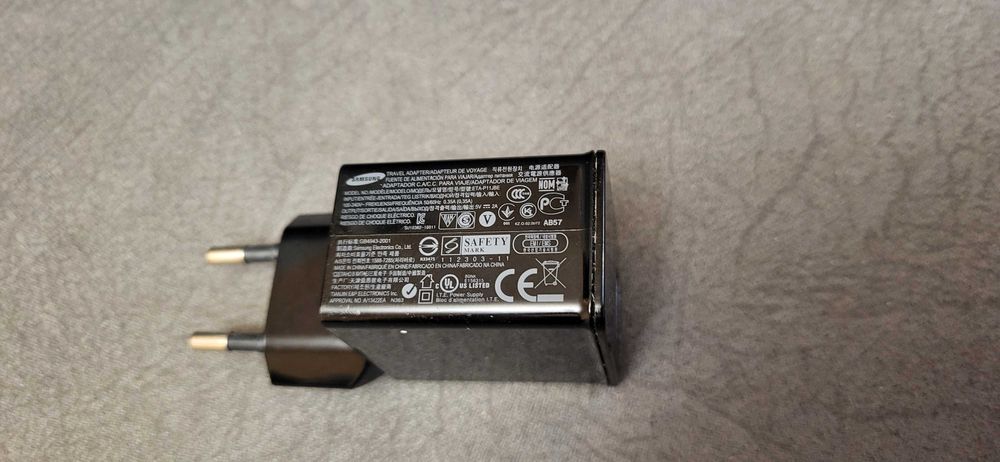 SAMSUNG Tab2 Incarcator Original 5V-2A fuctional