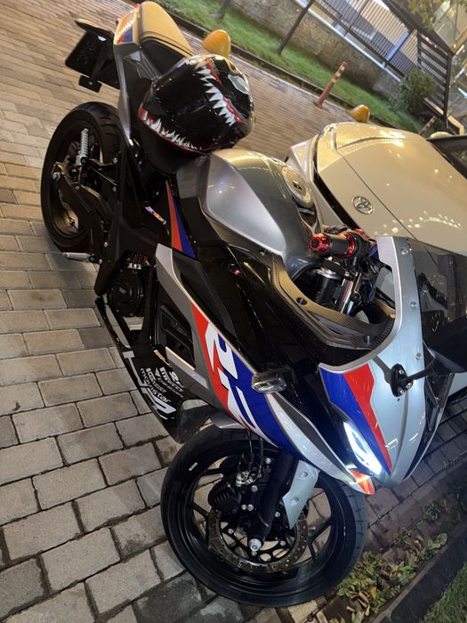 Электромотоцикл BMW S 1000 RR