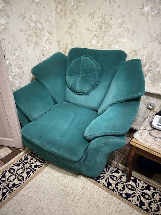 Диван с креслами