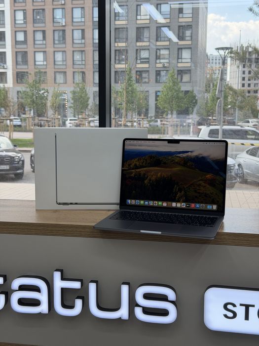 Macbook Air 13 M2 8/256 gb | iStatus