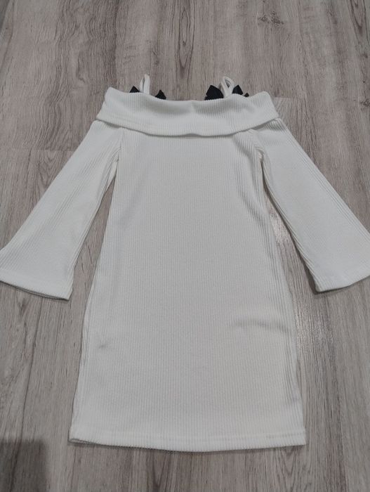 Rochie cu fundite masura 128 (7-8 ani)