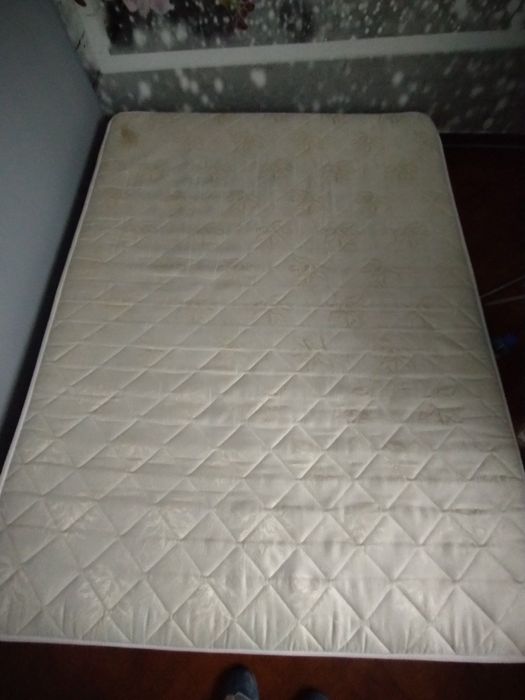 Еднолицев матрак