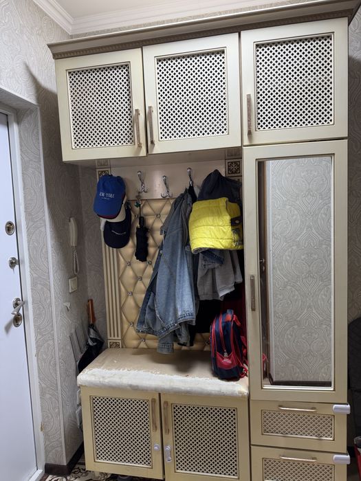 Прихожая в классическом стиле
