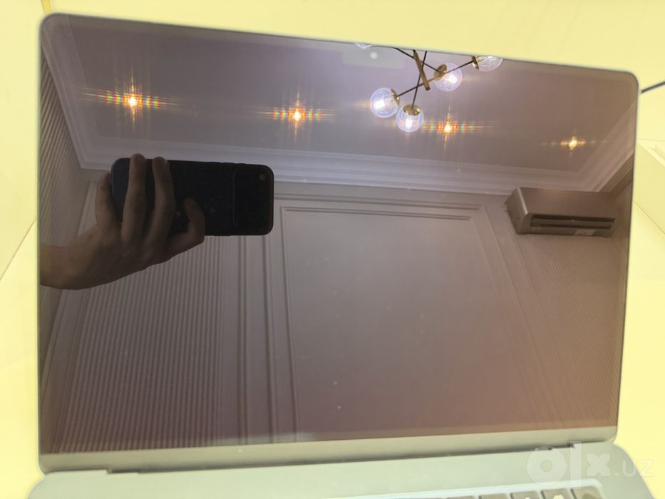 MacBook Air M3 (2024)