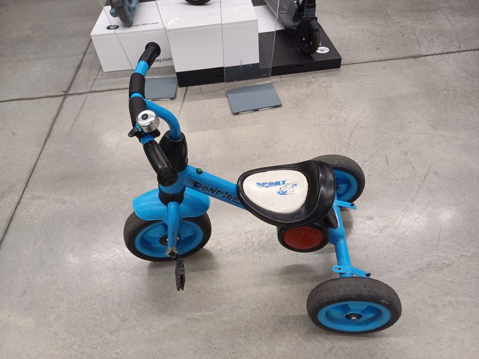 Детска триколка синя