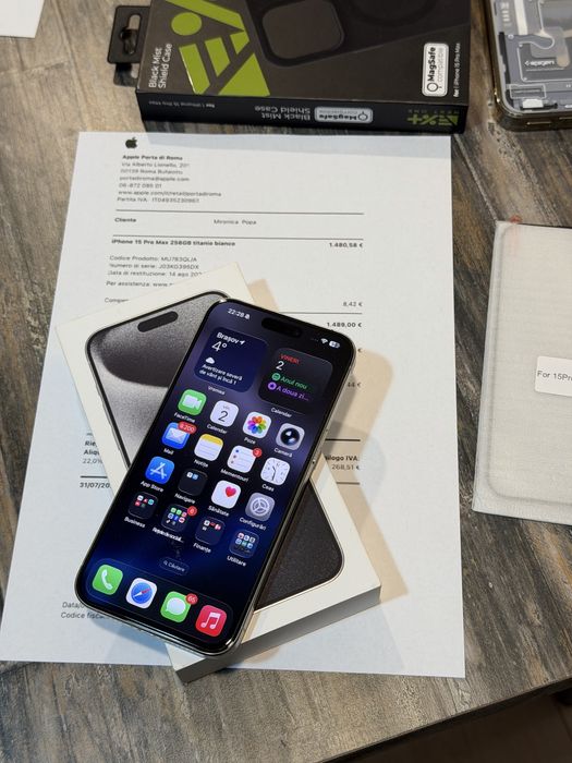 Iphone 15 ProMax 10/10 factura si Cutie ca nou 256 GB