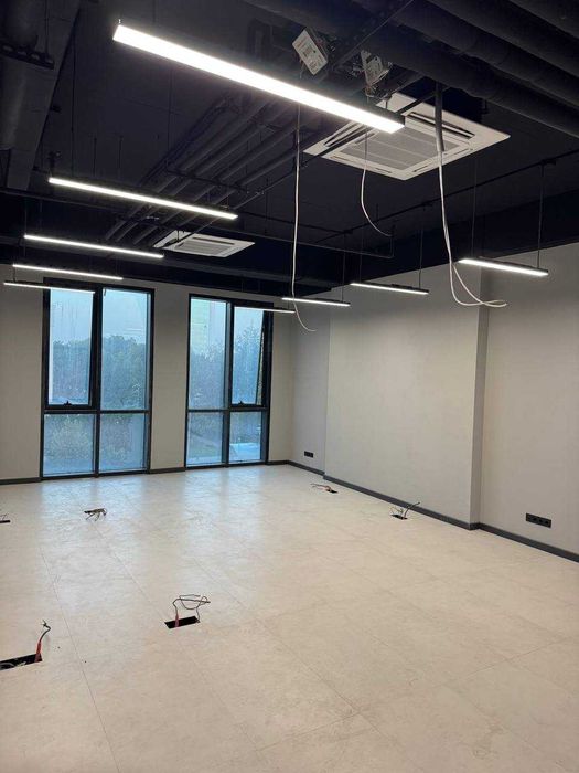 Престижный офис 55 м² в NEST ONE, Ташкент Сити – с мебелью и техникой!