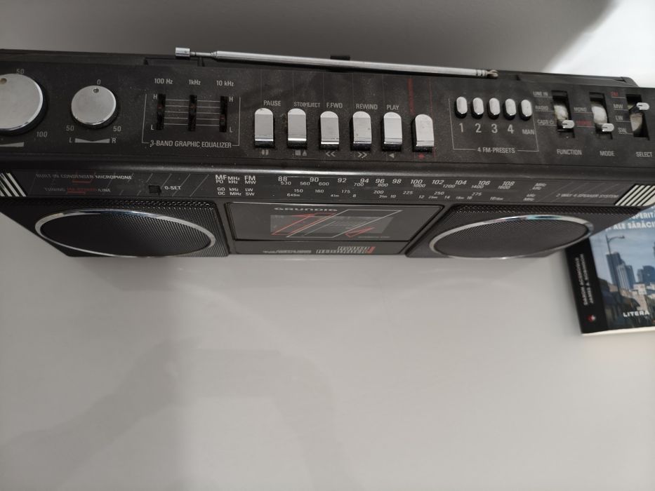 Radiocasetofon stereo Grundig