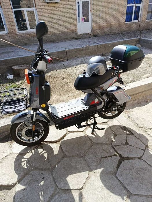 Продаётся скутер Bonvi