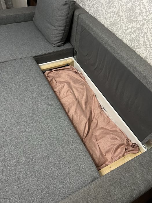 Диван для зала раскладной