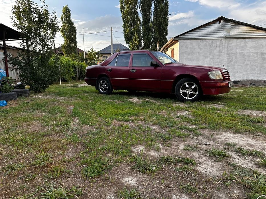 Мерс 124 ешка 2.2 1994