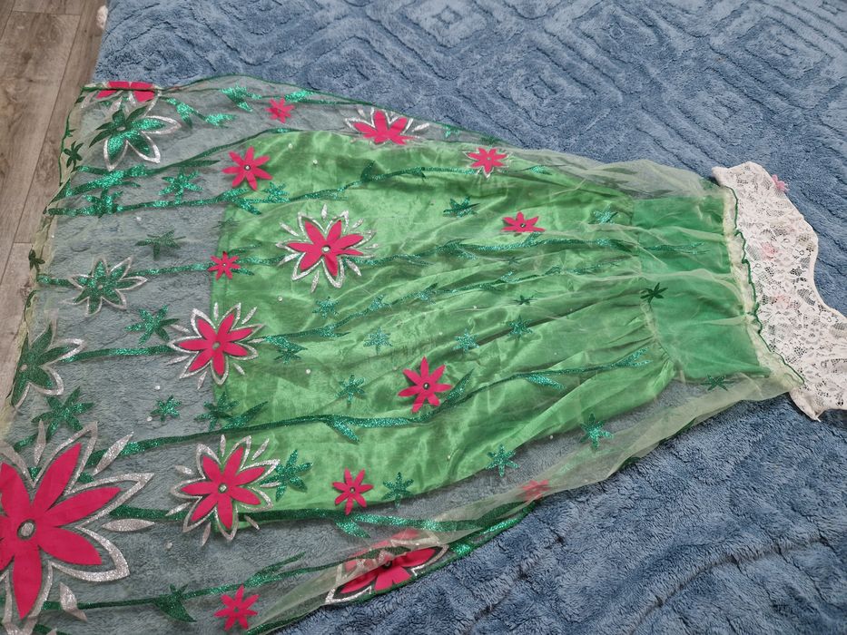 Карнавални рокли / костюми