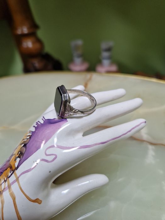 Стар Уникален антикварен сребърен пръстен с черен оникс