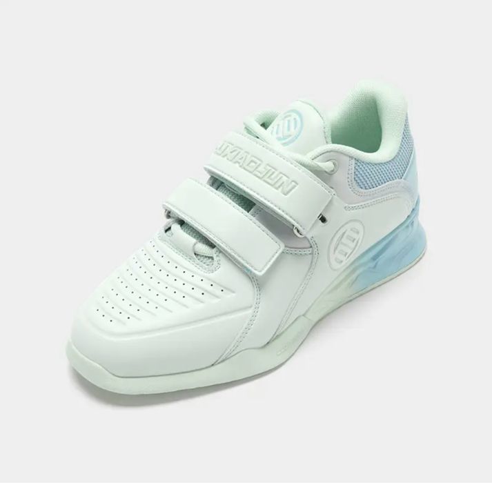 Boboning farrosh ayol bilan jinsiy aloqada bolgan videosi