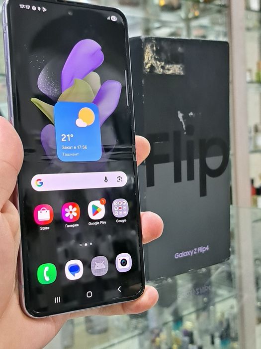 Samsung Z Flip4 xotirasi 8/256GB