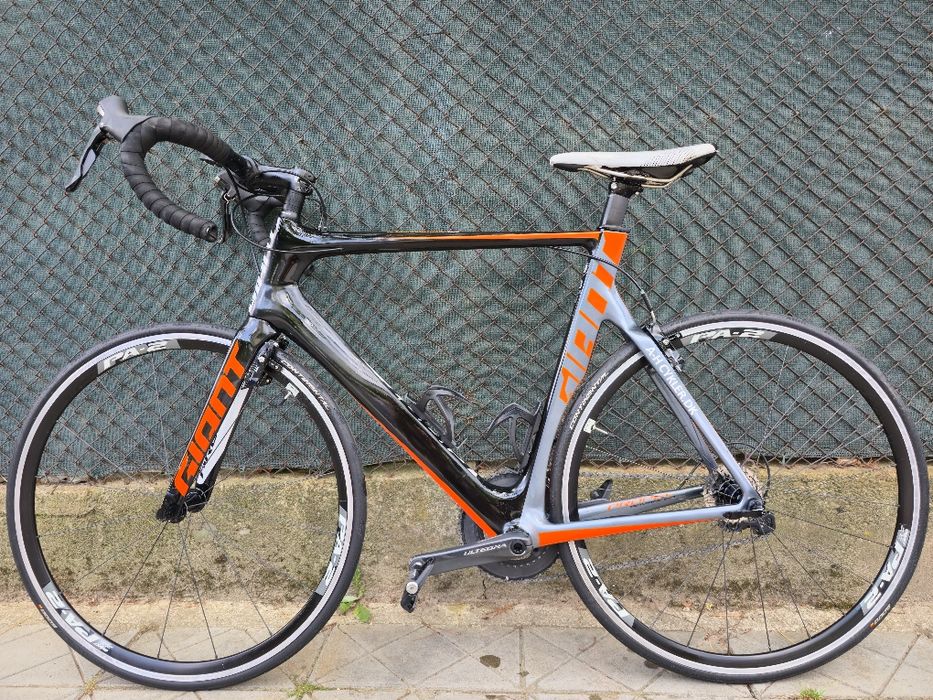 Карбонов Шосеен велосипед Giant Propel L размер 2х11 Ultegra Перфектен