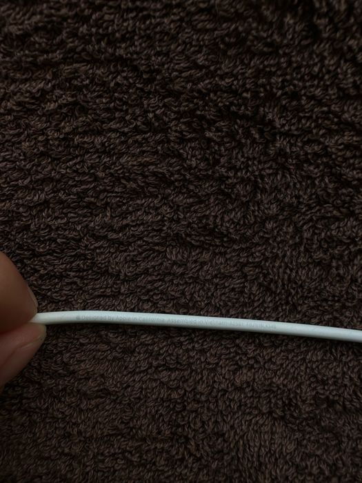 Încărcător complet ORIGINAL Apple Iphone cu cablu de date mufă tip Lightning + adaptor de priză Apple cu putere de 20w. Iphone 11, 12, 13, 14 pro max