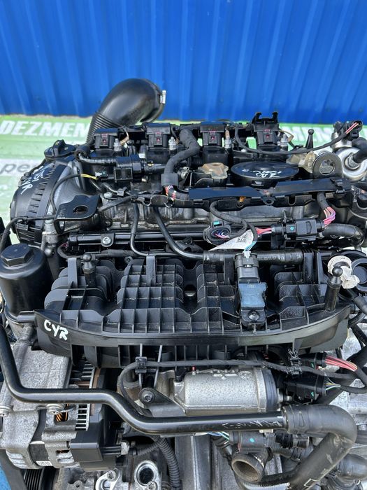 Rampă injectoare completă cu injectoare Audi Q5 2.0 Tfsi 2017