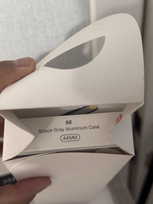 Apple watch se 44
