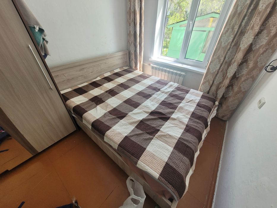 продам кровать в отлично состоянии