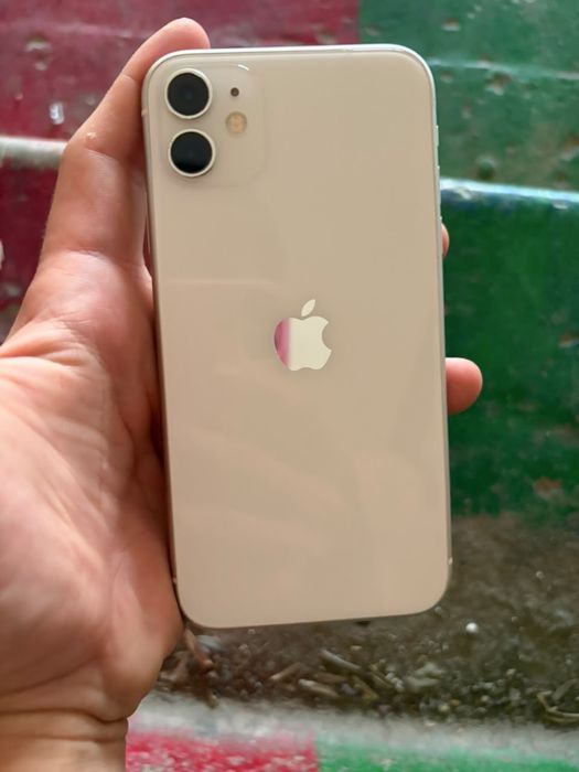 Iphone 11 64гб почти идеал