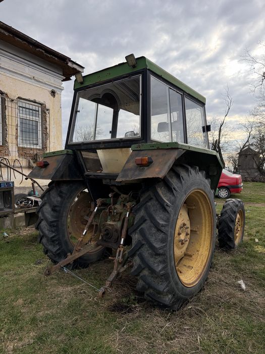 Tractor John Deere 2130