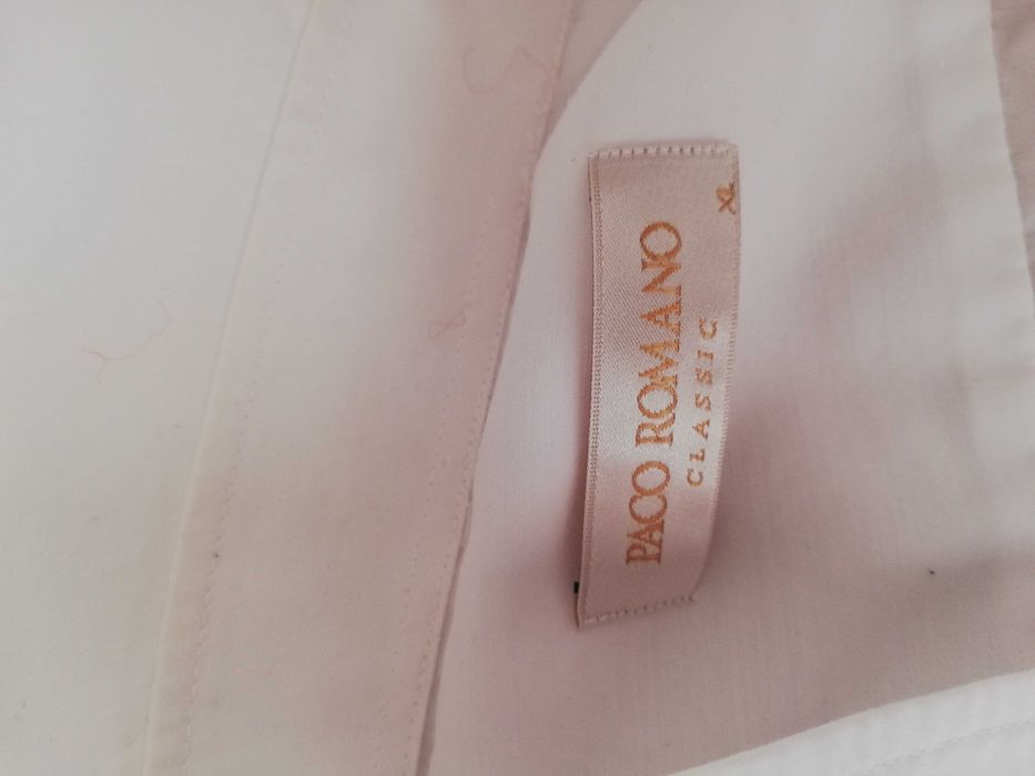 XL. Елегантен мъжки, тъмно син костюм с елек и риза