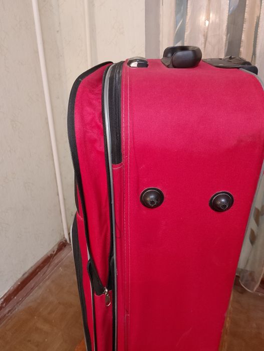 Чемодан xl большой на  2 х колесах