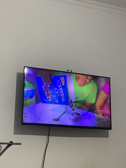 Продам телевизор плоский экран